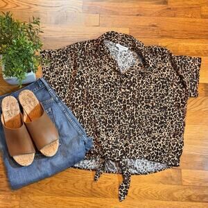 Beach Lunch Lounge Womens XS Rae Egyptian Mau Cheetah Print Button Tie Shirt